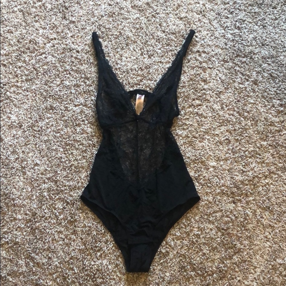 NWOT La Senza Lace/ Open Back Bodysuit